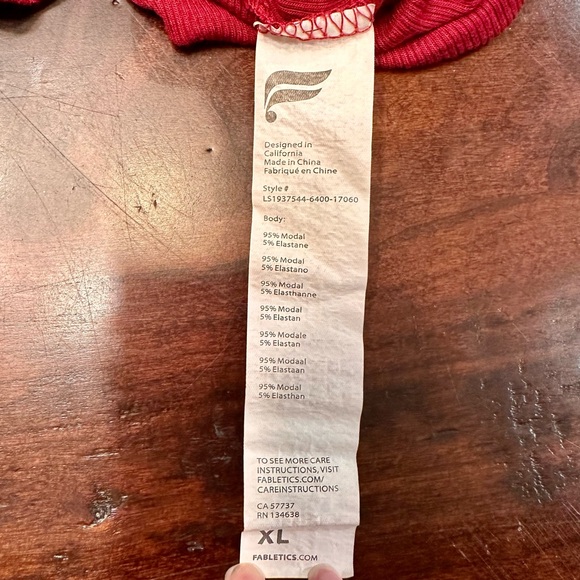 Fabletics Jess Long-Sleeve Turtleneck Top‎ - Picture 6 of 6